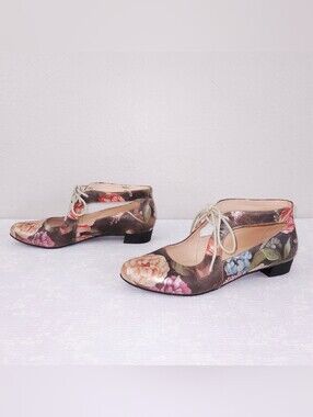 Django & Juliette Lace-Up Mary Jane Flats Ewing Floral Cut-Out Leather Boho